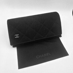Chanel Black Quilted Fabric Sunnies Case W/ Silver Hardware & Dust Cloth (NEW)🖤